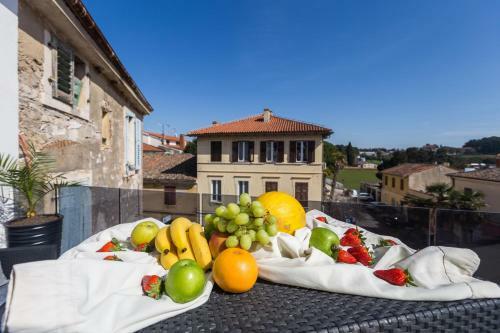 Chic Apartments In Pore? Old Town