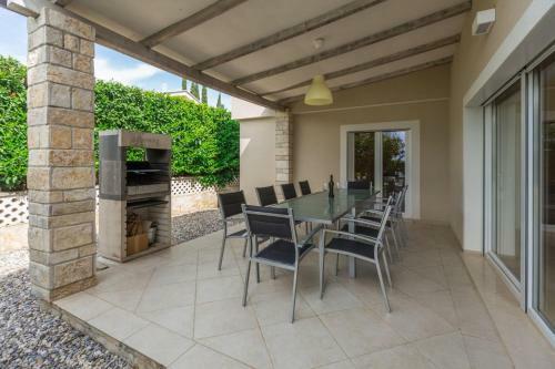 Exclusive Villa In Porec For 10 Persons With A Beautiful Garden