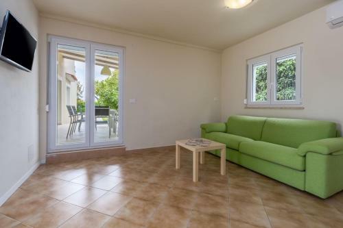 Exclusive Villa In Porec For 10 Persons With A Beautiful Garden