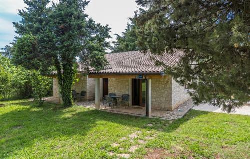 Hostal Apartment House Materada