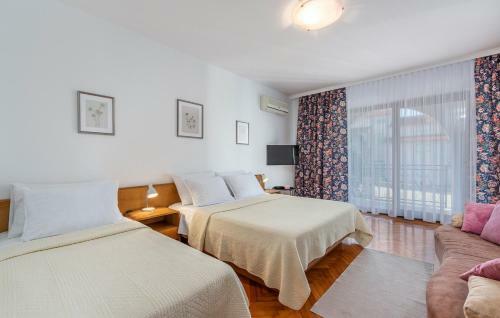 Hostal Apartment Complex Silvana
