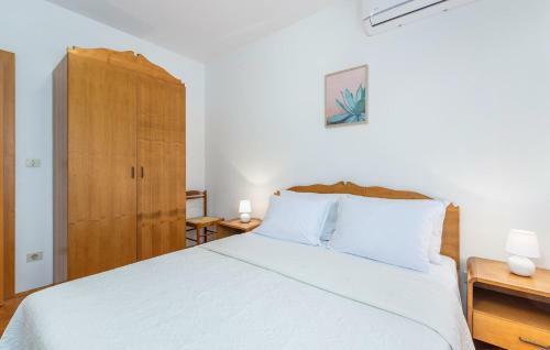 Hostal Apartment Complex Silvana