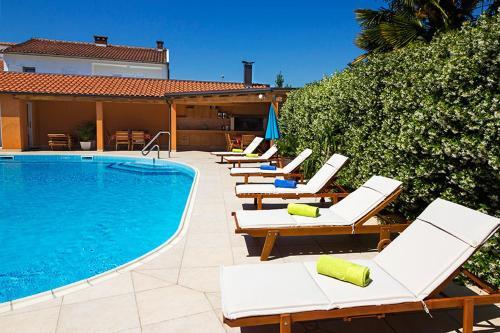 Apartments Veli Maj 1448