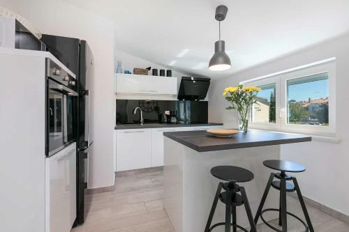 Apartamento Adrijana Pore?