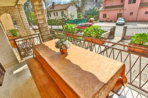 Hostal Apartments Mendikovi?