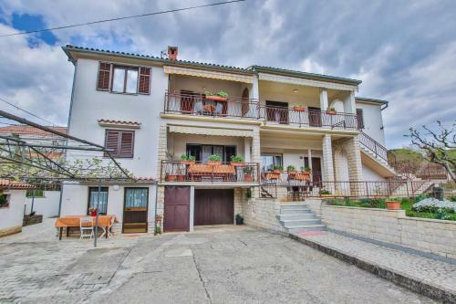 Hostal Apartments Mendikovi?