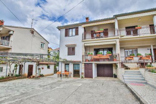 Hostal Apartments Mendikovi?