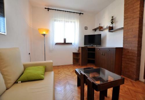 Apartments Pavao - With Parking