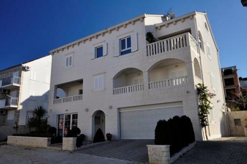 Apartment Pava - Beautiful Terrace