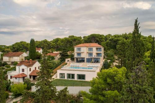 Villa D