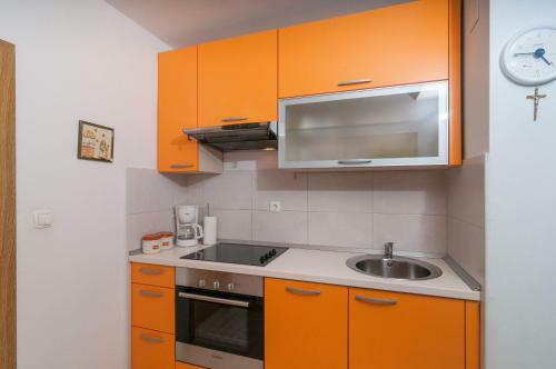 Apartments Lovorka