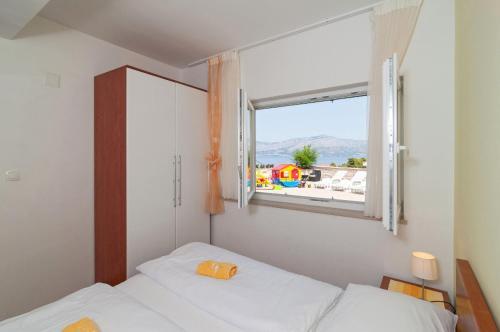 Apartments Lovorka