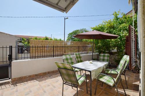 Apartment Biserka
