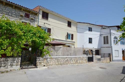 Apartment Biserka