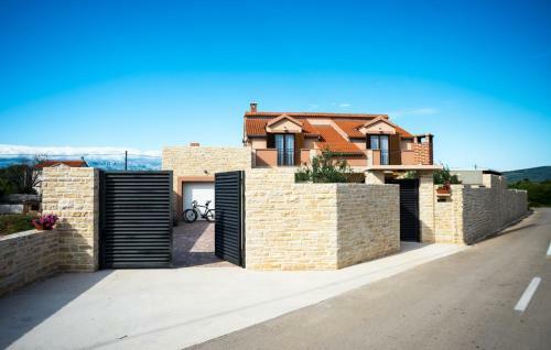 Villa Holiday Home Leon