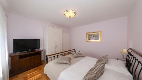 4* Villa Carina With Heated Pool