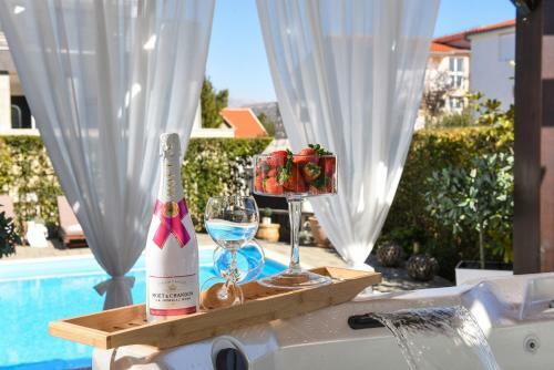 Villa With Pool Belissima