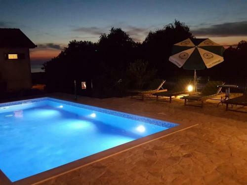 Villa Sunset Milonika With Heated Private Pool