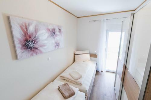 Crowonder Beachfront Reiterer Villa V1