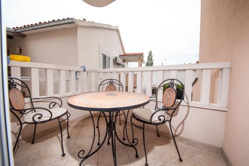 Apartamento Vila Promajna 3