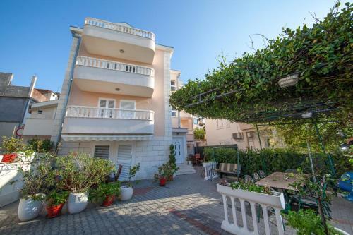 Apartamento Vila Promajna 3