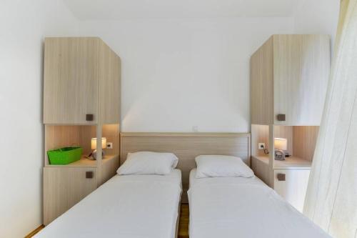 Modern Two Bedroom Apartment - Sk3