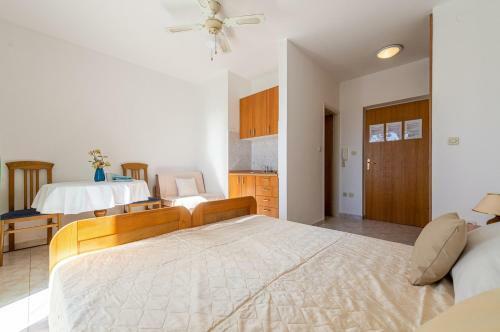Hostal Apartments Sabunike
