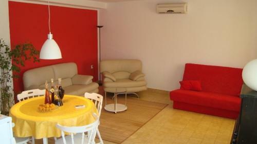 Apartment Prvic (3347)