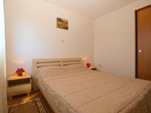 Apartments Mladen 1588