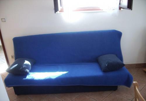 Apartment Mirni - 5 M From Sea