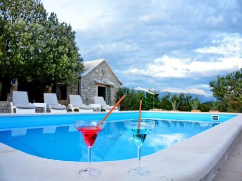 Villa Tonka - With Pool