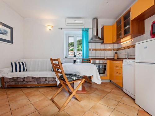 Cosy Apartment In Pu?i??a Near The Beach