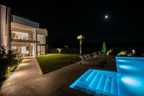 Luxury Villa Deluxe Pula With Private Pool In Pula - Istria