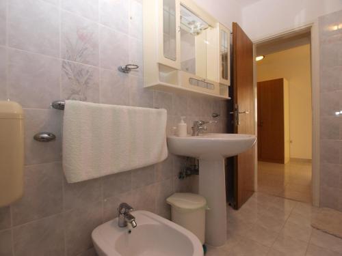 Apartment Mirjana 1556