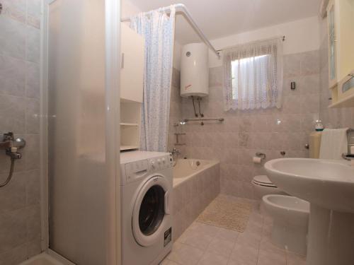 Apartment Mirjana 1556