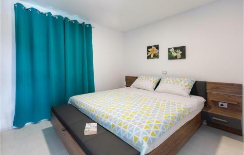 Three-bedroom Holiday Home In Pula