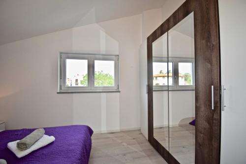 Bright And Spacious Apartment With Grill ***