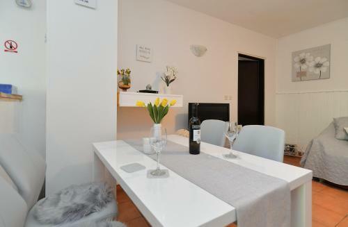 Apartment Dulijana 2042