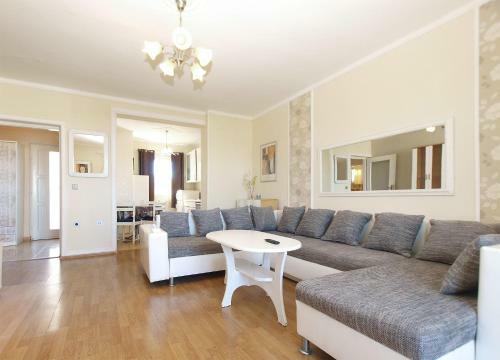 Apartments Puntizela 741