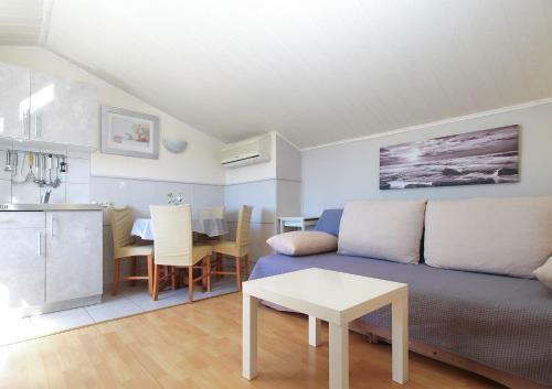 Apartments Puntizela 741