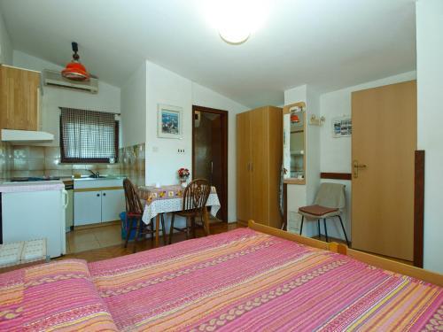 Apartments Marija 841