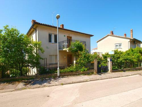Apartments Viktorija 1828