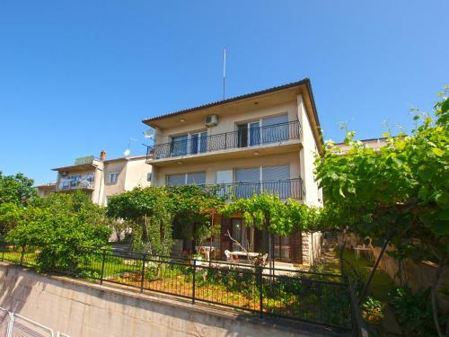 Apartments Viktorija 1828