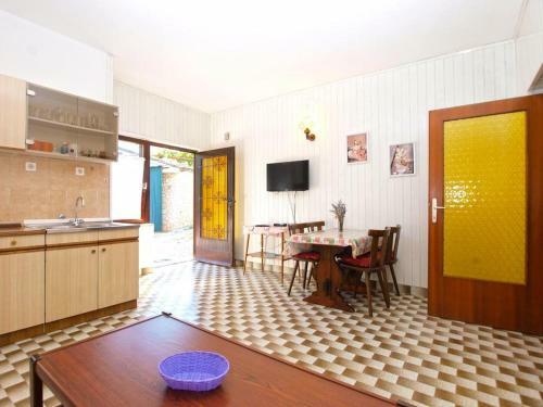 Hostal Apartment Burmy