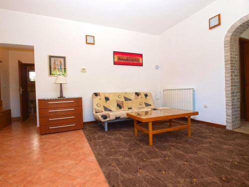 Hostal Apartment Burmy