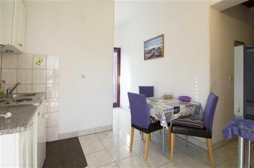 Hostal Apartment Burmy