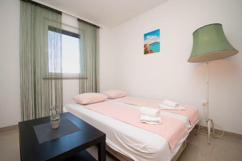 Hostal Apartmani Mirna Luka