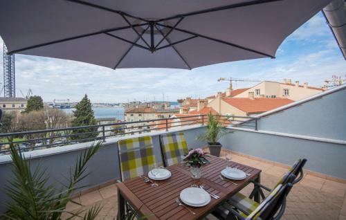 City Centre Sea View Apartment