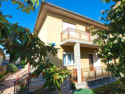 Apartments Ondina 1827