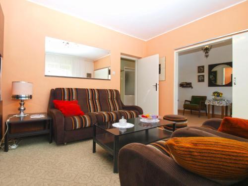 Apartments Ondina 1827